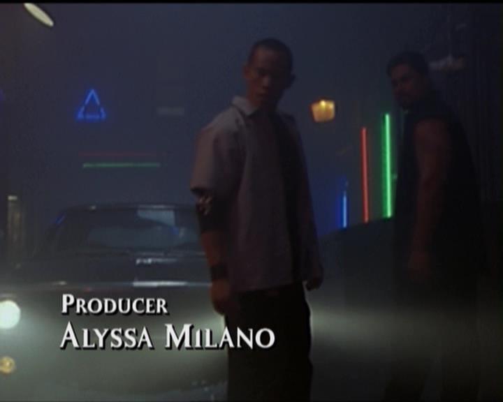 Charmed-Online-dot-net_5x05WitchesInTights0387.jpg