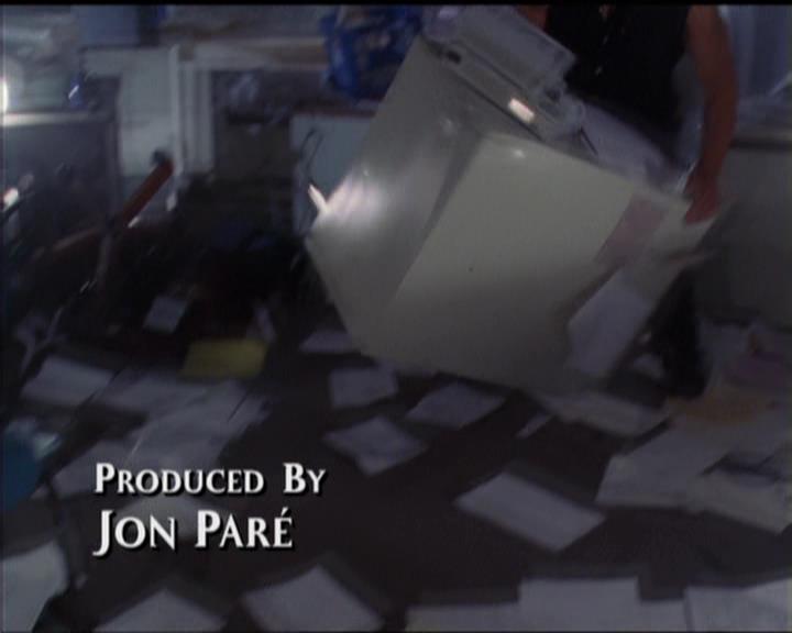 Charmed-Online-dot-net_5x05WitchesInTights0405.jpg