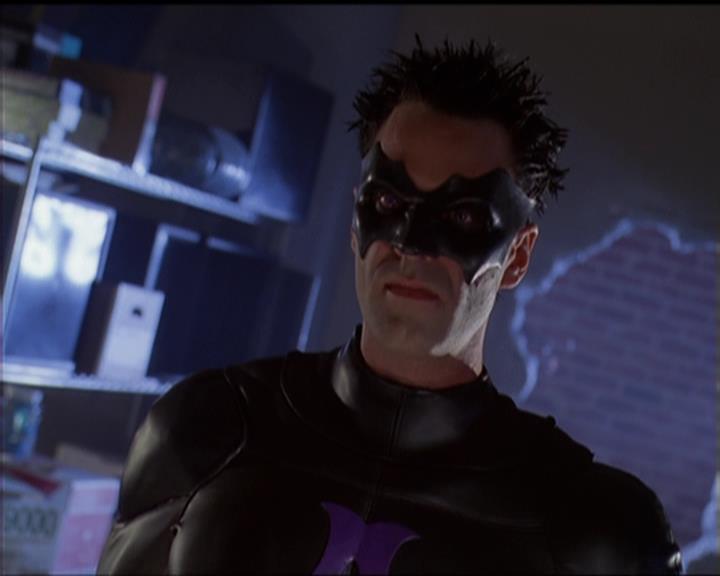 Charmed-Online-dot-net_5x05WitchesInTights0429.jpg