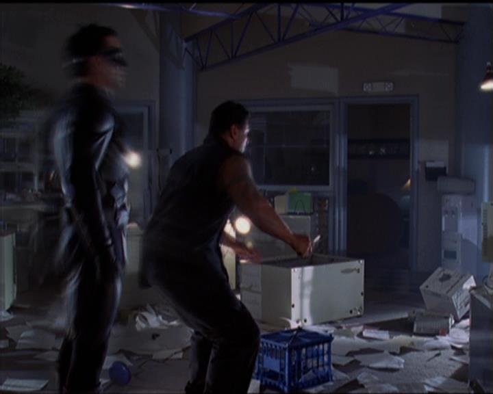 Charmed-Online-dot-net_5x05WitchesInTights0433.jpg