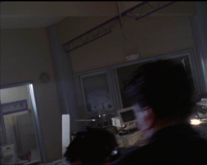 Charmed-Online-dot-net_5x05WitchesInTights0435.jpg
