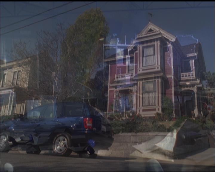 Charmed-Online-dot-net_5x05WitchesInTights0453.jpg