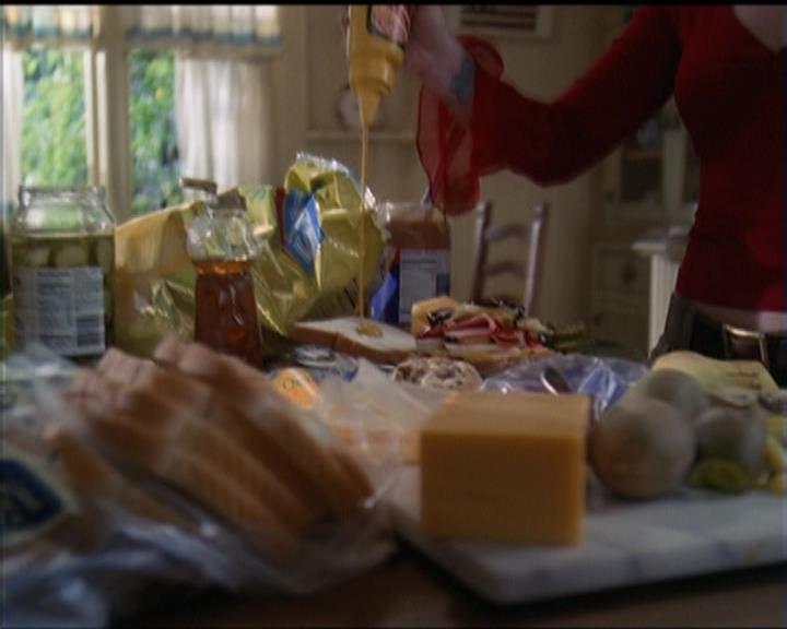 Charmed-Online-dot-net_5x05WitchesInTights0458.jpg