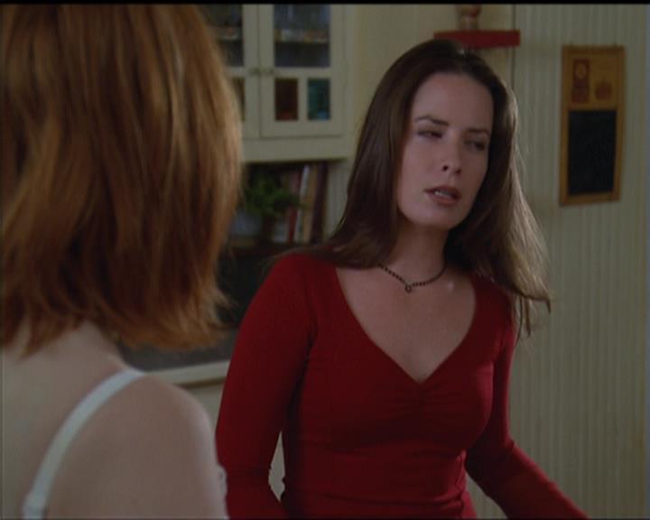 Charmed-Online-dot-net_5x05WitchesInTights0484.jpg