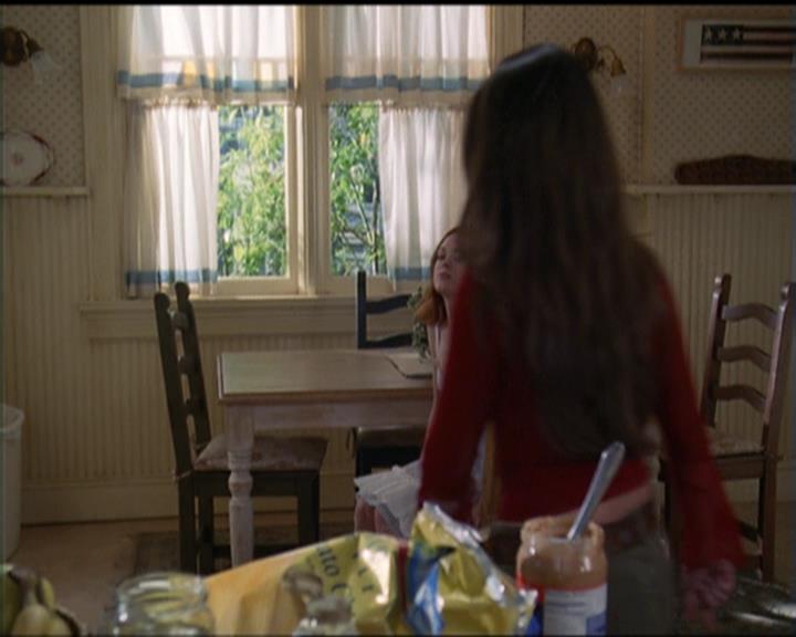 Charmed-Online-dot-net_5x05WitchesInTights0499.jpg