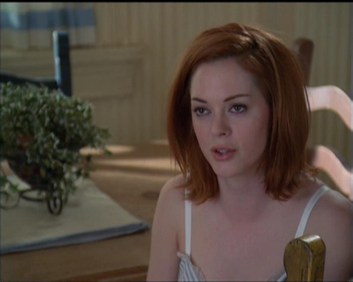 Charmed-Online-dot-net_5x05WitchesInTights0526.jpg
