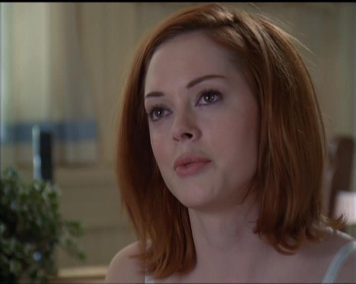 Charmed-Online-dot-net_5x05WitchesInTights0565.jpg