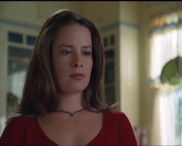 Charmed-Online-dot-net_5x05WitchesInTights0570.jpg