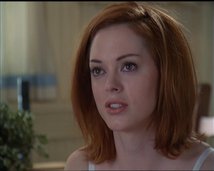 Charmed-Online-dot-net_5x05WitchesInTights0574.jpg