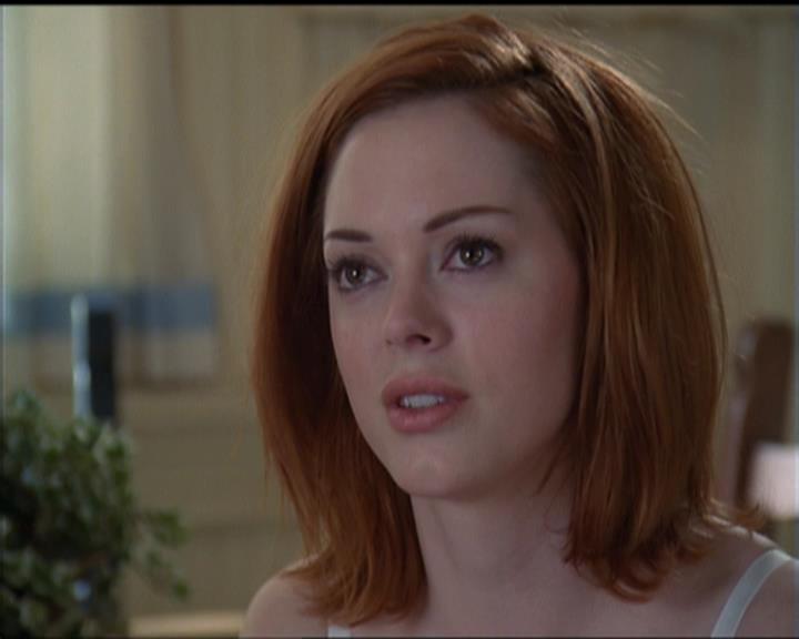 Charmed-Online-dot-net_5x05WitchesInTights0580.jpg