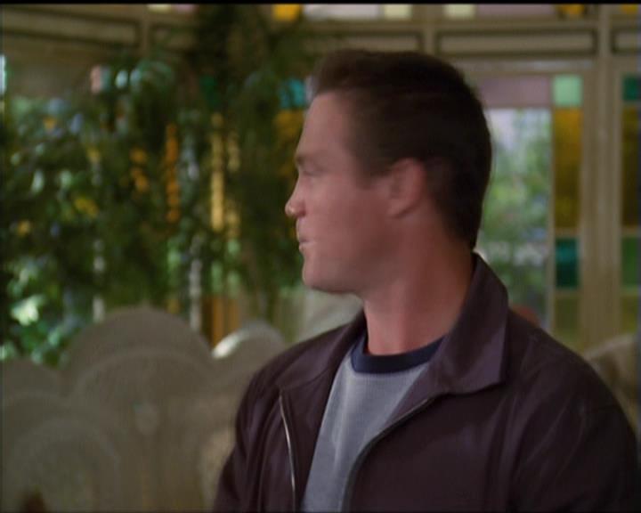 Charmed-Online-dot-net_5x05WitchesInTights0610.jpg