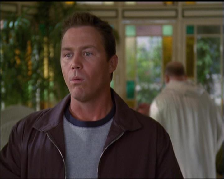 Charmed-Online-dot-net_5x05WitchesInTights0613.jpg