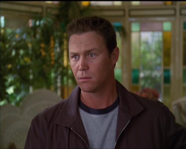 Charmed-Online-dot-net_5x05WitchesInTights0647.jpg