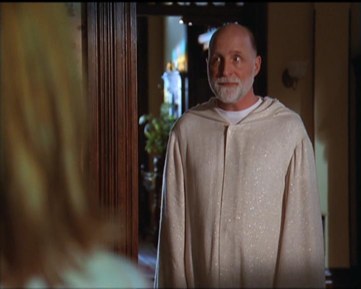 Charmed-Online-dot-net_5x05WitchesInTights0684.jpg