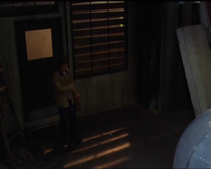 Charmed-Online-dot-net_5x05WitchesInTights0705.jpg