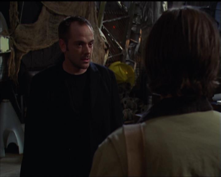 Charmed-Online-dot-net_5x05WitchesInTights0734.jpg