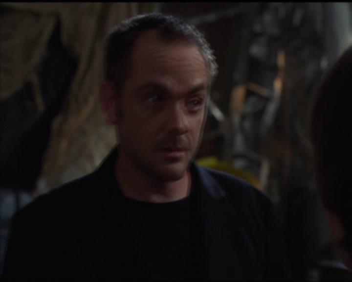 Charmed-Online-dot-net_5x05WitchesInTights0748.jpg