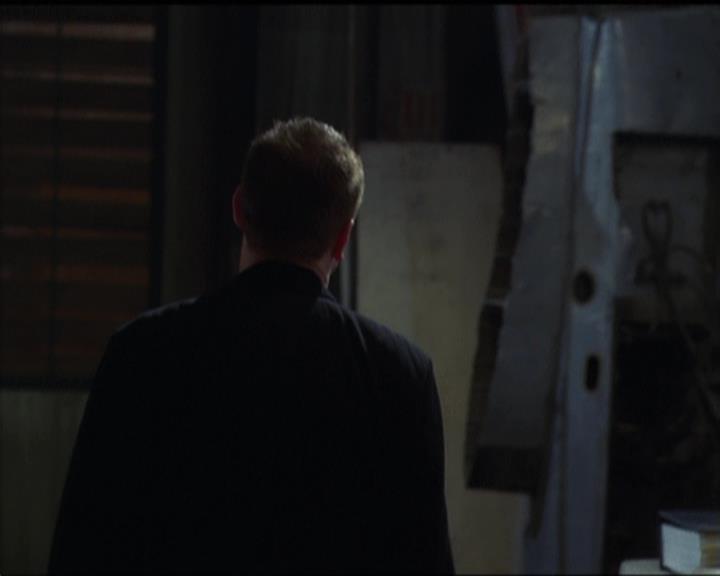 Charmed-Online-dot-net_5x05WitchesInTights0751.jpg