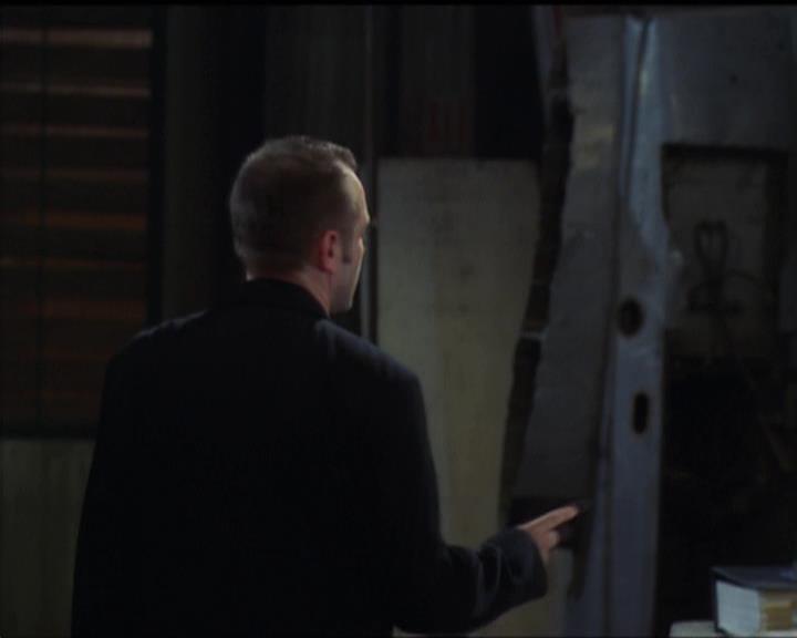 Charmed-Online-dot-net_5x05WitchesInTights0752.jpg