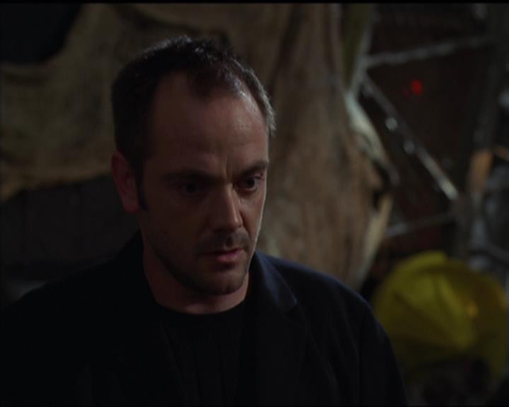 Charmed-Online-dot-net_5x05WitchesInTights0772.jpg