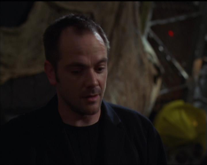 Charmed-Online-dot-net_5x05WitchesInTights0776.jpg