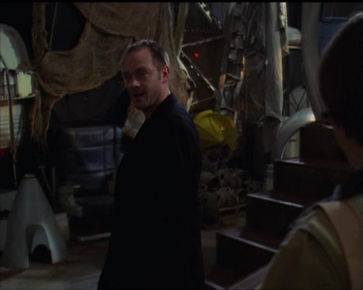 Charmed-Online-dot-net_5x05WitchesInTights0786.jpg