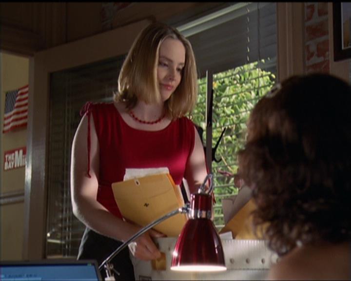 Charmed-Online-dot-net_5x05WitchesInTights0795.jpg