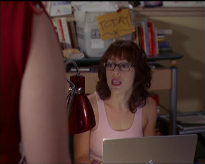 Charmed-Online-dot-net_5x05WitchesInTights0796.jpg