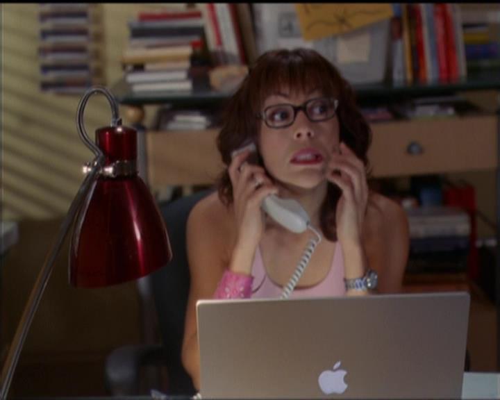 Charmed-Online-dot-net_5x05WitchesInTights0812.jpg