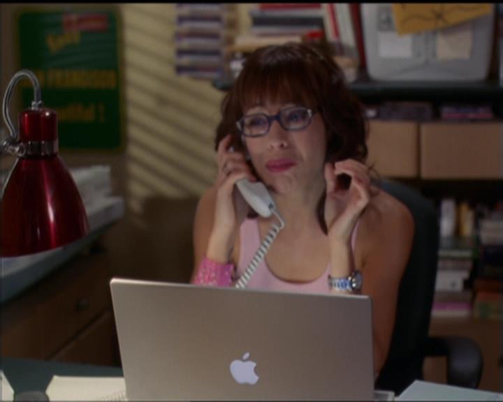 Charmed-Online-dot-net_5x05WitchesInTights0820.jpg
