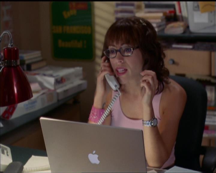 Charmed-Online-dot-net_5x05WitchesInTights0824.jpg