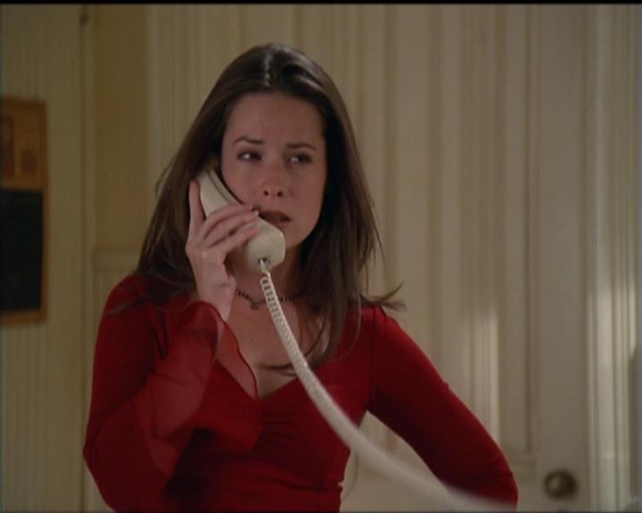 Charmed-Online-dot-net_5x05WitchesInTights0851.jpg