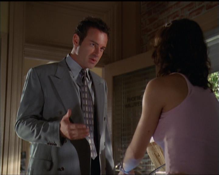 Charmed-Online-dot-net_5x05WitchesInTights0868.jpg