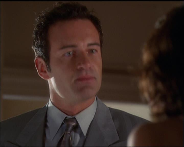 Charmed-Online-dot-net_5x05WitchesInTights0893.jpg