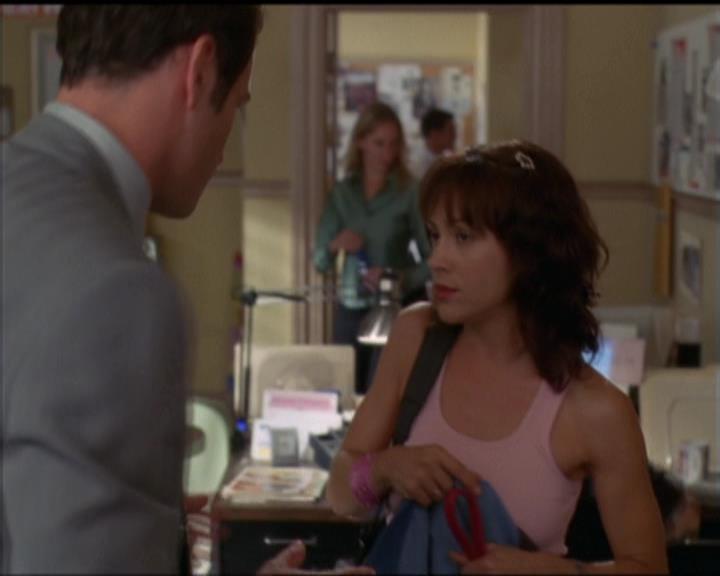Charmed-Online-dot-net_5x05WitchesInTights0903.jpg