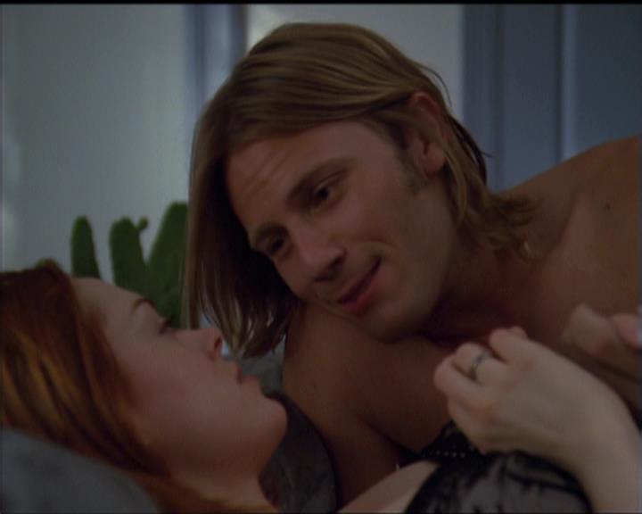 Charmed-Online-dot-net_5x05WitchesInTights0978.jpg