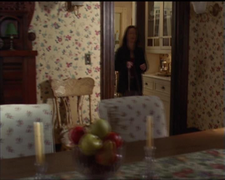 Charmed-Online-dot-net_5x05WitchesInTights1037.jpg