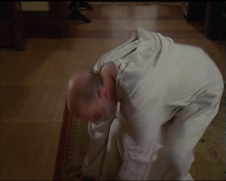Charmed-Online-dot-net_5x05WitchesInTights1046.jpg
