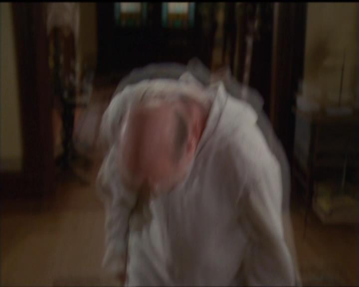 Charmed-Online-dot-net_5x05WitchesInTights1047.jpg