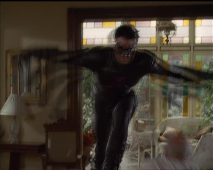 Charmed-Online-dot-net_5x05WitchesInTights1119.jpg