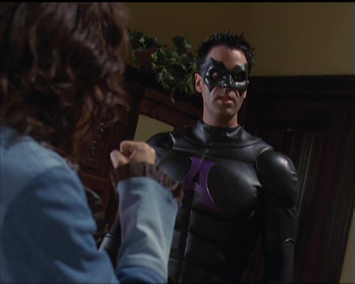 Charmed-Online-dot-net_5x05WitchesInTights1130.jpg