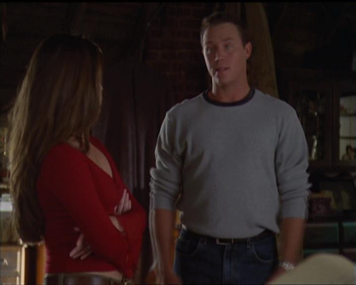 Charmed-Online-dot-net_5x05WitchesInTights1171.jpg
