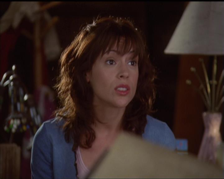 Charmed-Online-dot-net_5x05WitchesInTights1197.jpg
