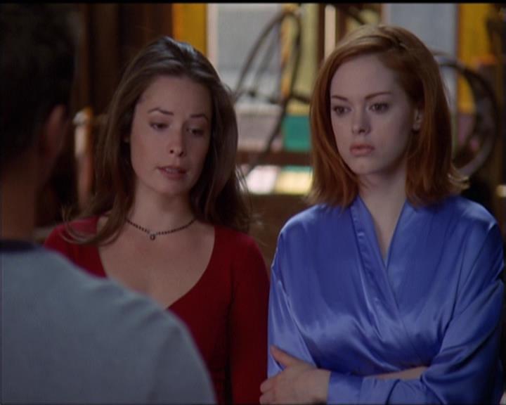 Charmed-Online-dot-net_5x05WitchesInTights1208.jpg