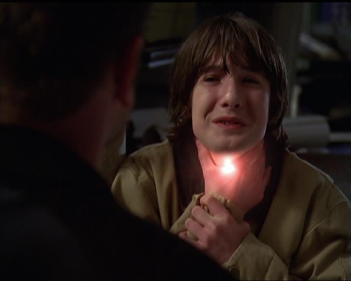 Charmed-Online-dot-net_5x05WitchesInTights1256.jpg