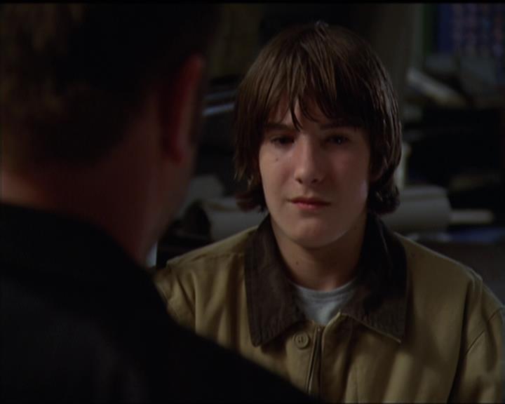 Charmed-Online-dot-net_5x05WitchesInTights1274.jpg