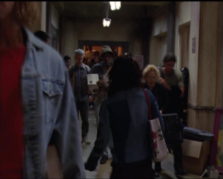 Charmed-Online-dot-net_5x05WitchesInTights1306.jpg