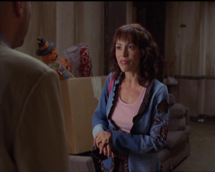 Charmed-Online-dot-net_5x05WitchesInTights1330.jpg