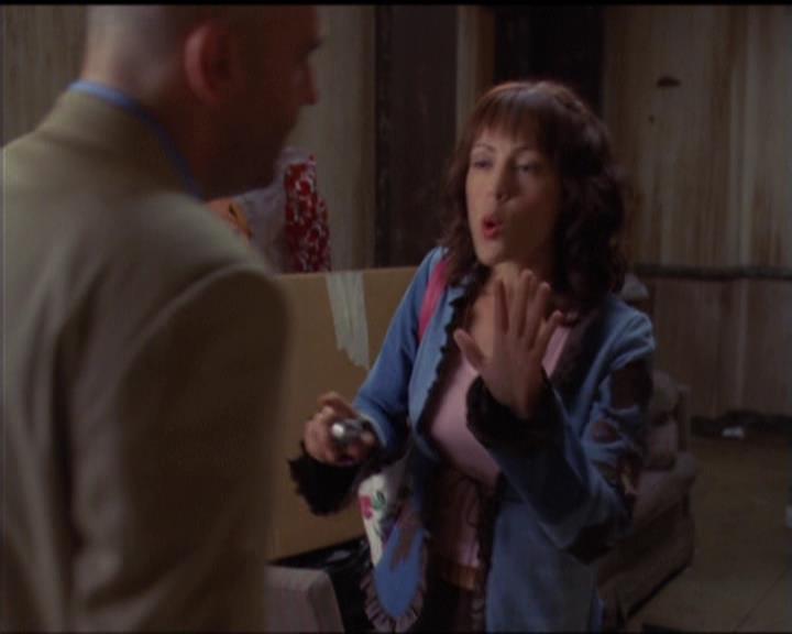 Charmed-Online-dot-net_5x05WitchesInTights1334.jpg