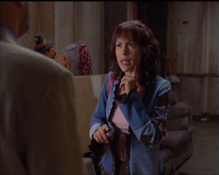 Charmed-Online-dot-net_5x05WitchesInTights1337.jpg